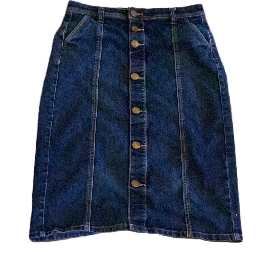 Christopher & Banks dark wash full button Denim jeans pencil skirt. Women’s 4